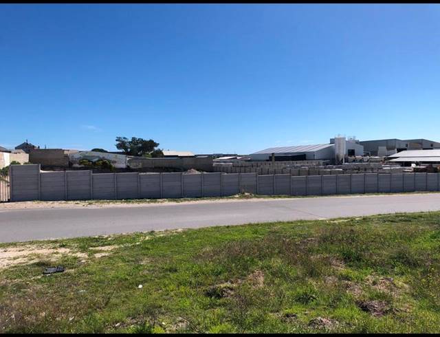 INDUSTRIAL FOR SALE IN GANSBAAI CENTRAL